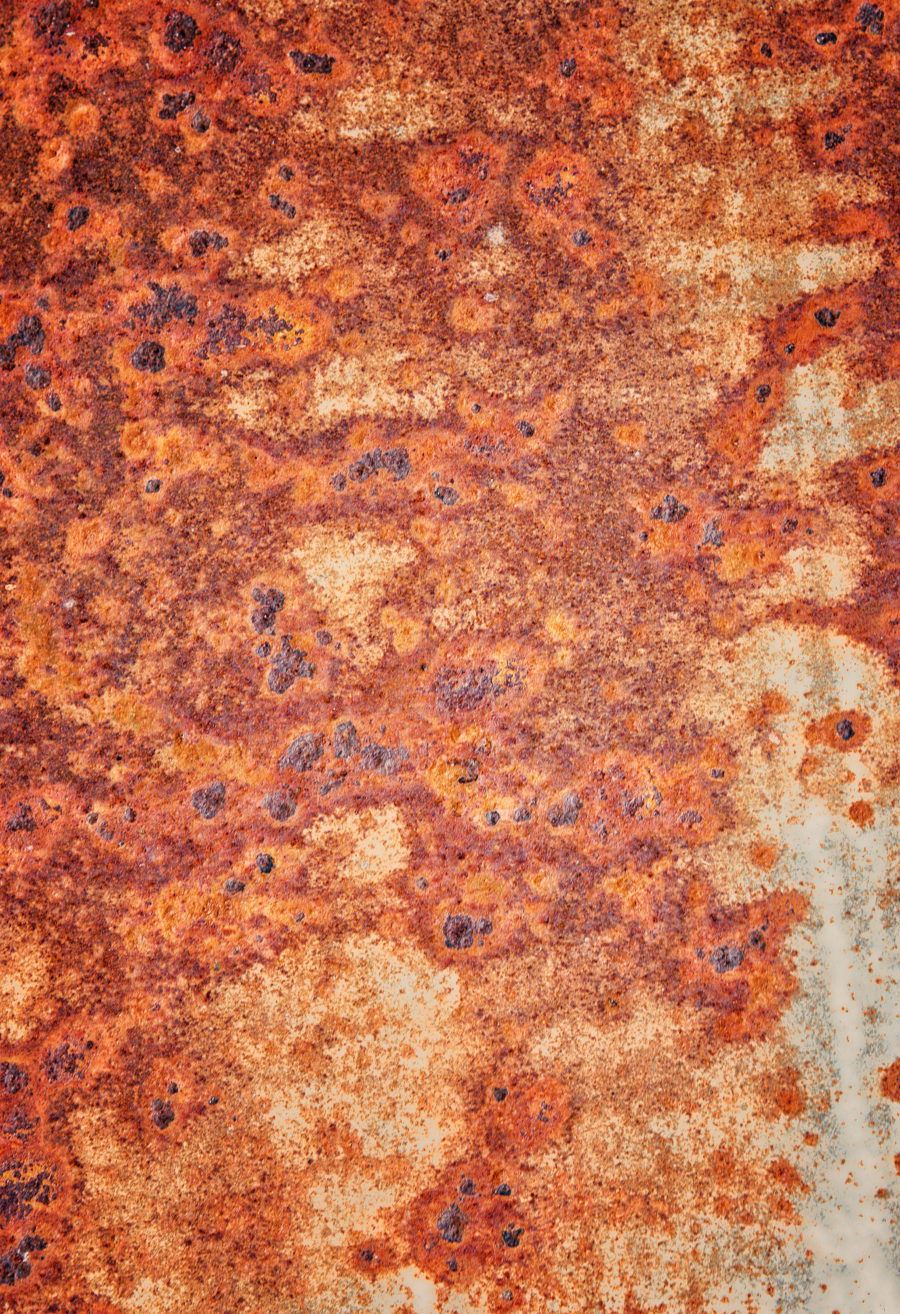 lots of red rust on this metal texture